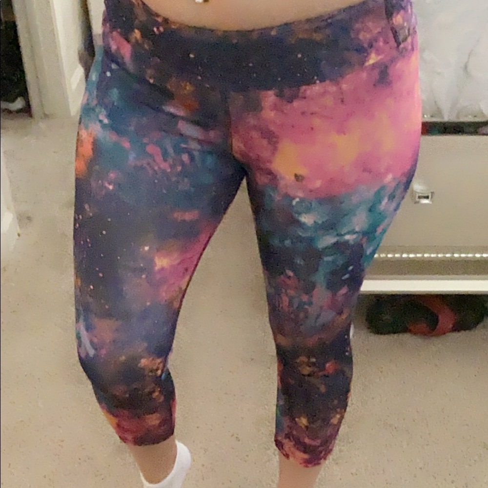 Galaxy workout Leggings 💜💓🧡 size M/L